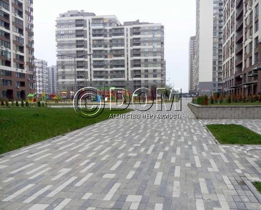 Продажа 3-комнатной квартиры 87 м², Александра Олеся ул., 4А