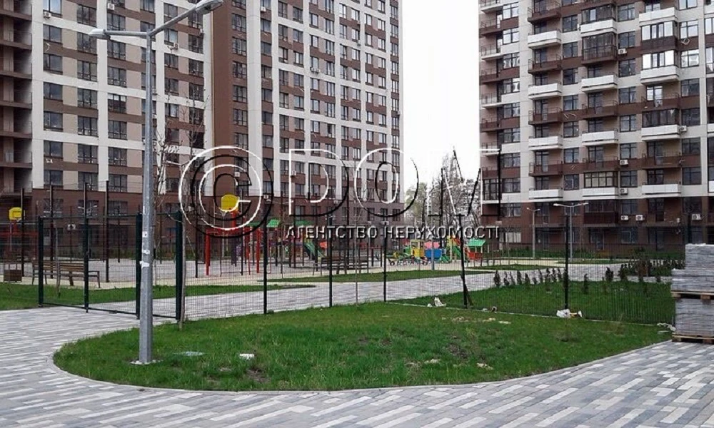 Продажа 3-комнатной квартиры 87 м², Александра Олеся ул., 4А