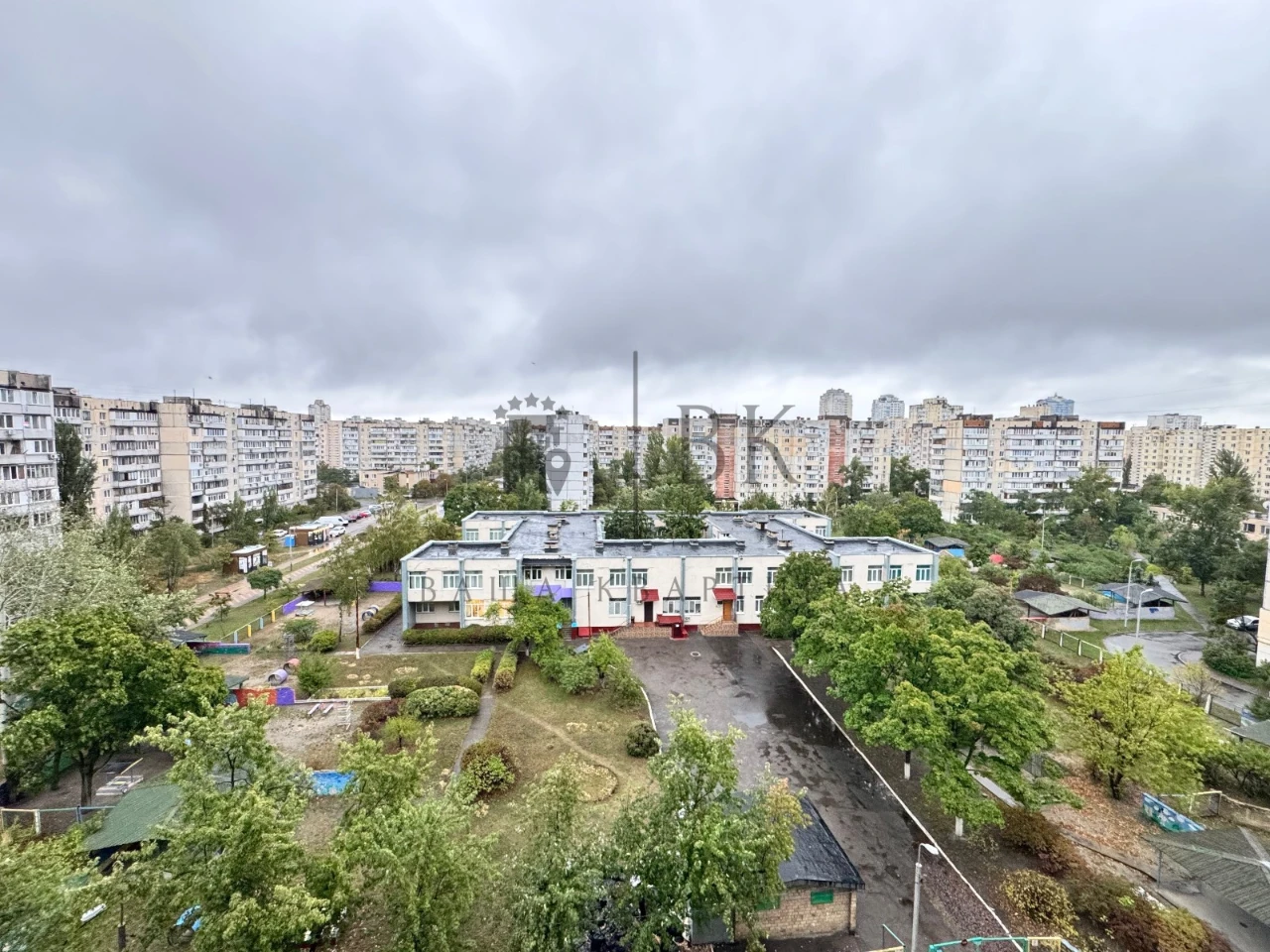 Продаж 1-кімнатної квартири на Оболоні, метро Героїв Дніпра