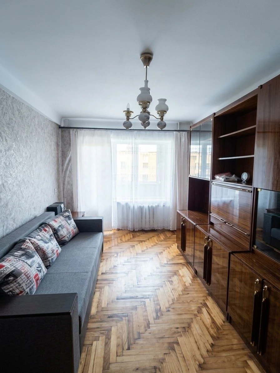 Продається 2х кім. квартира 16500у.е(Пархоменко)
