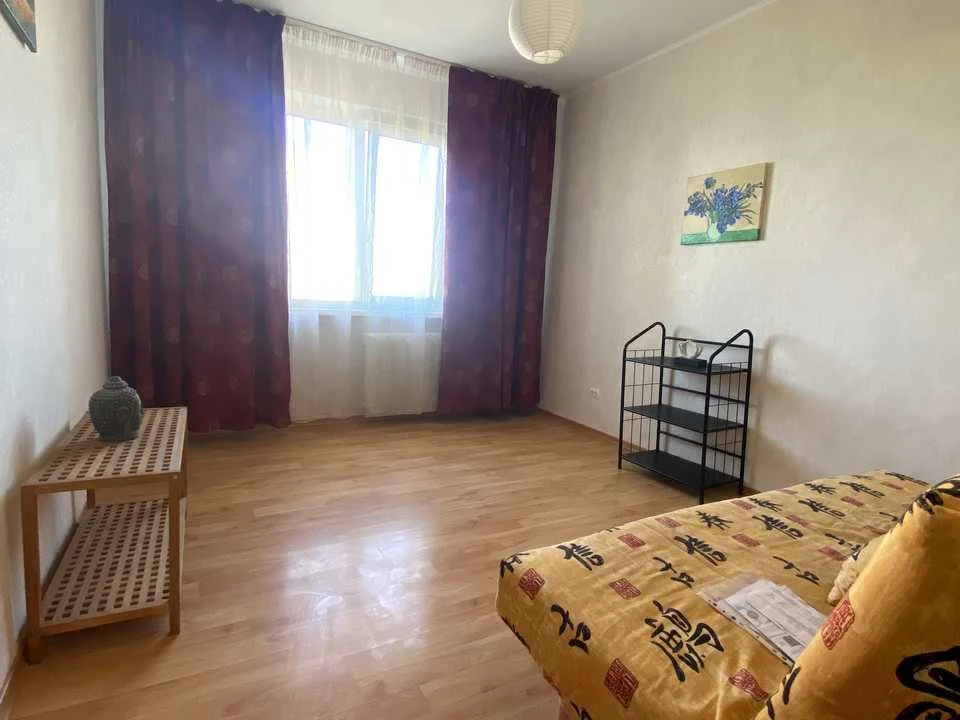 Apartment. Kyiv, Naukova Street.