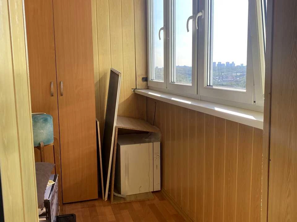 Apartment. Kyiv, Naukova Street.