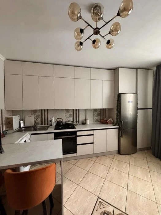 1-room apartment for sale in Galitsky Lev residential complex / 60 sq.m / st.