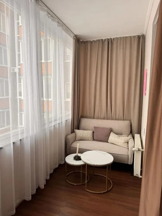 1-room apartment for sale in Galitsky Lev residential complex / 60 sq.m / st.