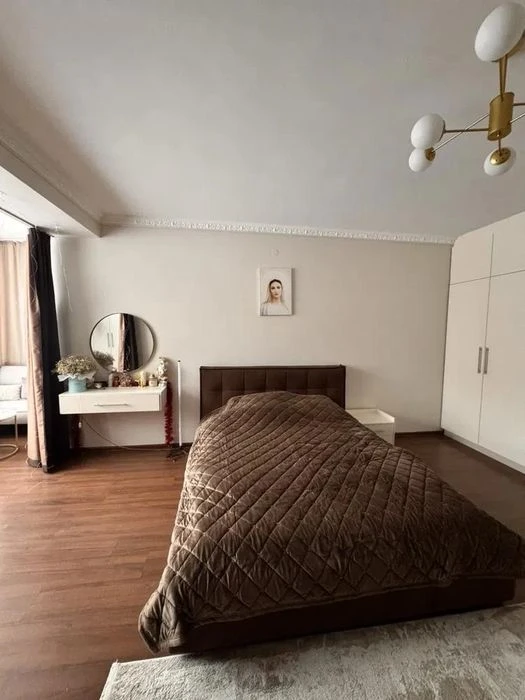 1-room apartment for sale in Galitsky Lev residential complex / 60 sq.m / st.