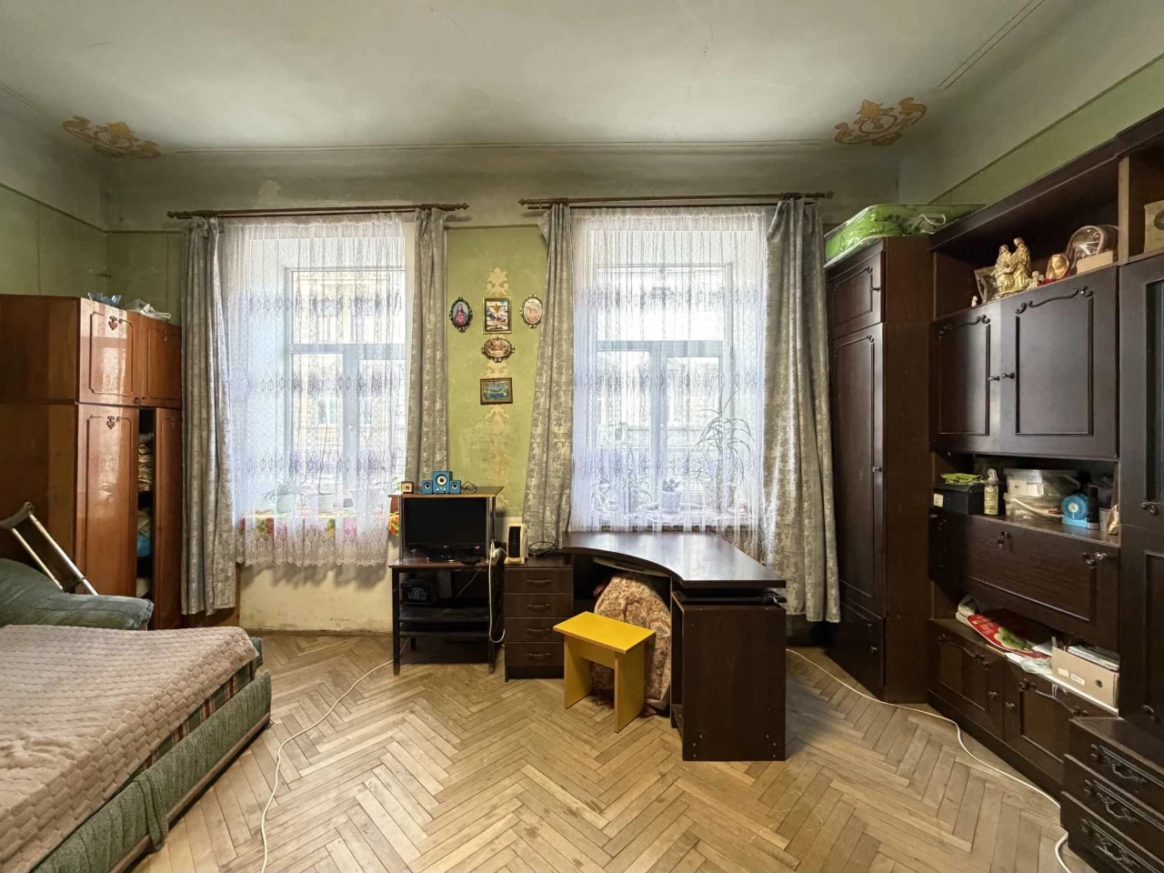 Austrian House, Chuprynka Street, 25 - 4-room apartment with a balcony.