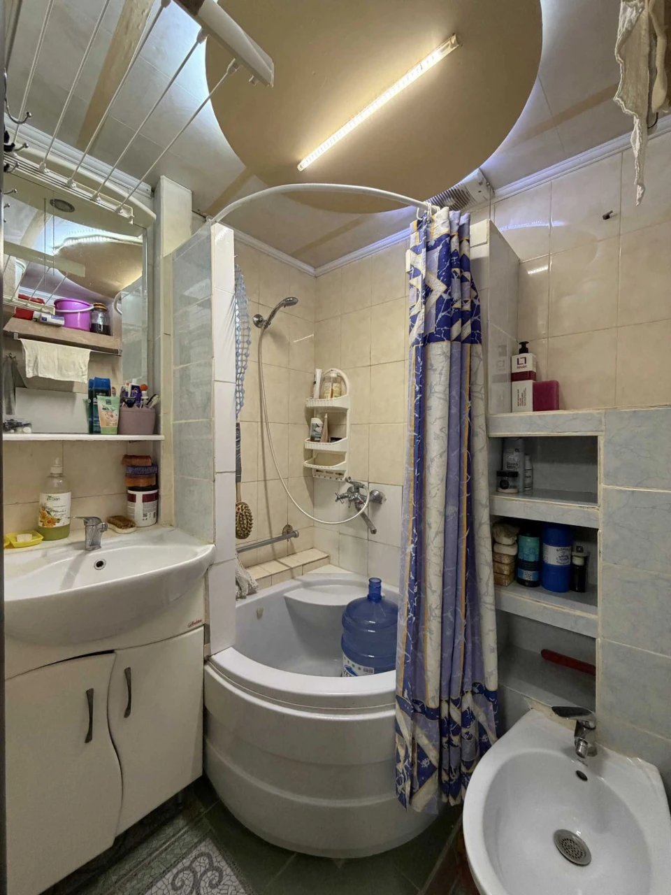 Austrian House, Chuprynka Street, 25 - 4-room apartment with a balcony.