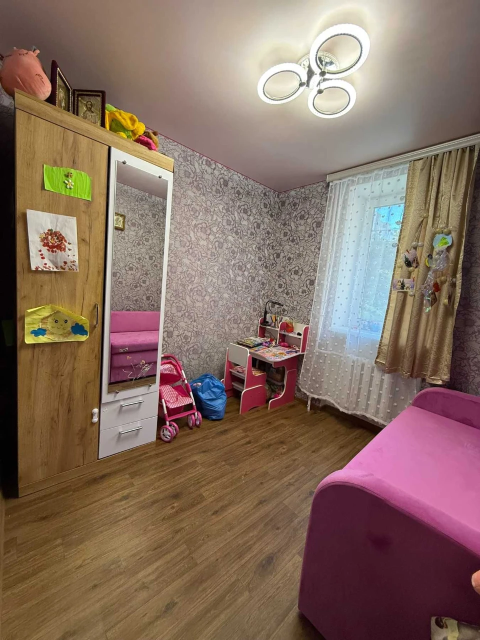 Продам 3 кімнатну квартиру в ЖК Пентагон на Бочарова. Цеглян