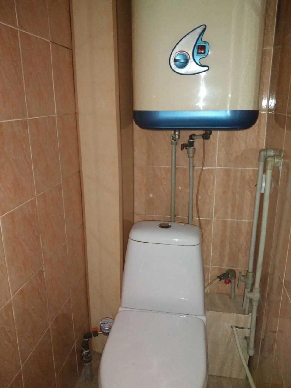 Продам 2 кімнатну квартиру в гарному стані на вул. Сахарова