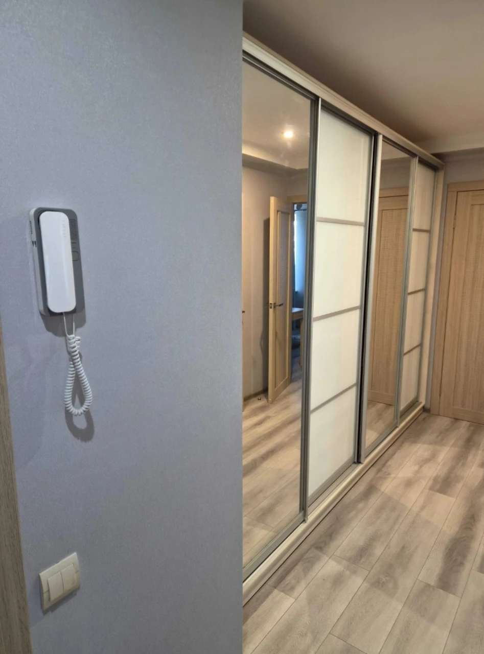 Sale of the second apartment in the Alexandrovsky district