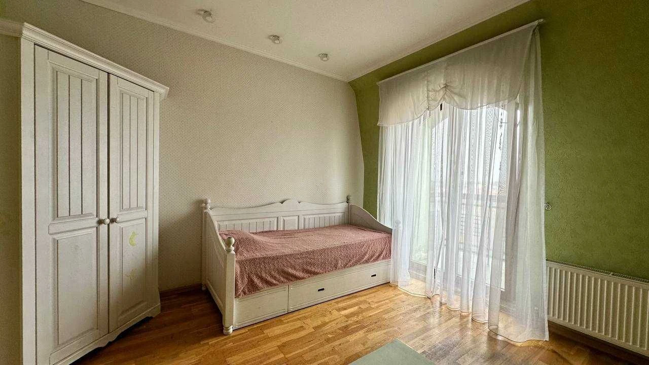 Продам 3 комнатную квартиру в центре города Одессы