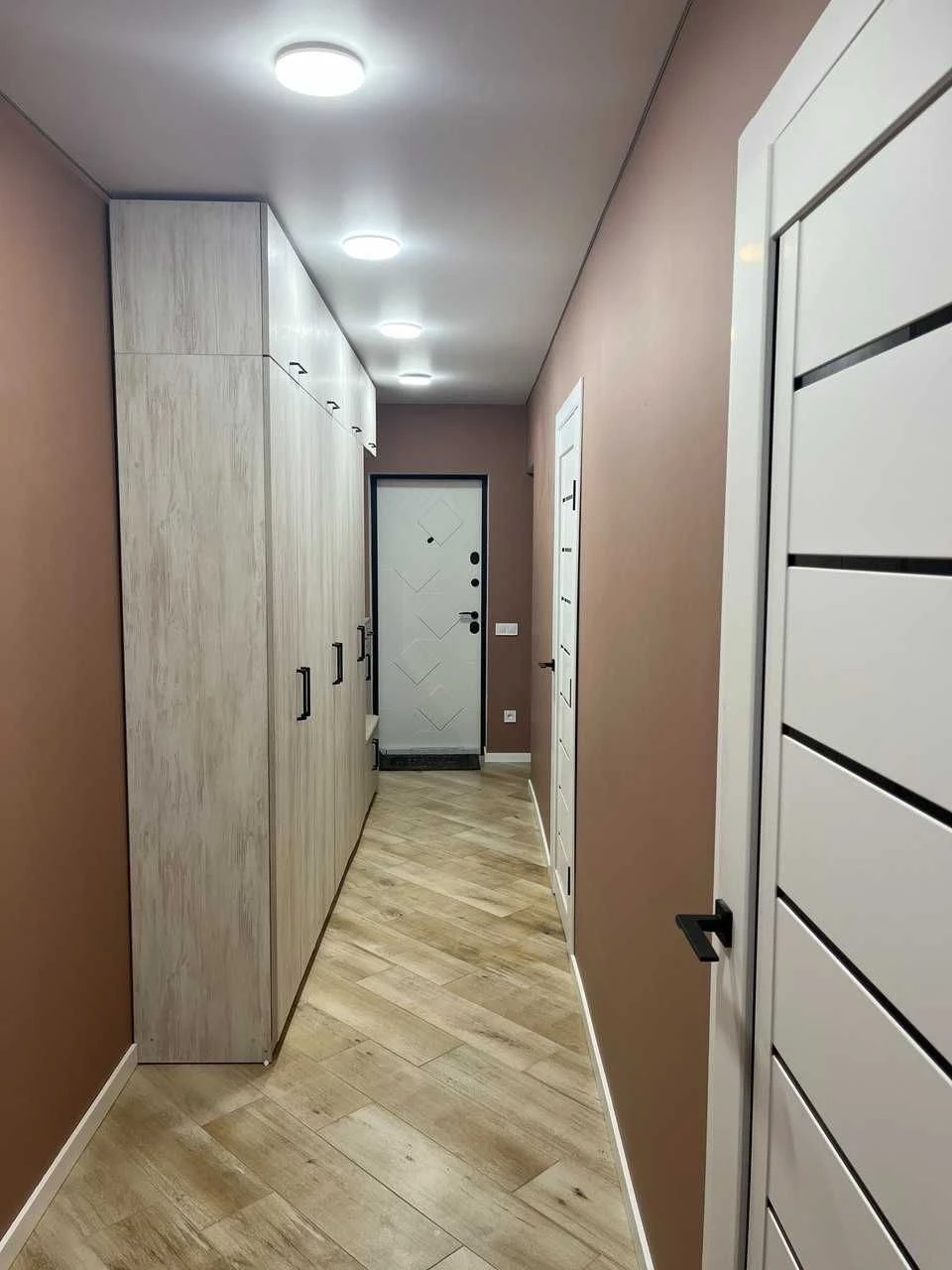 Продам 3-кімнатну з АО Промавтоматика