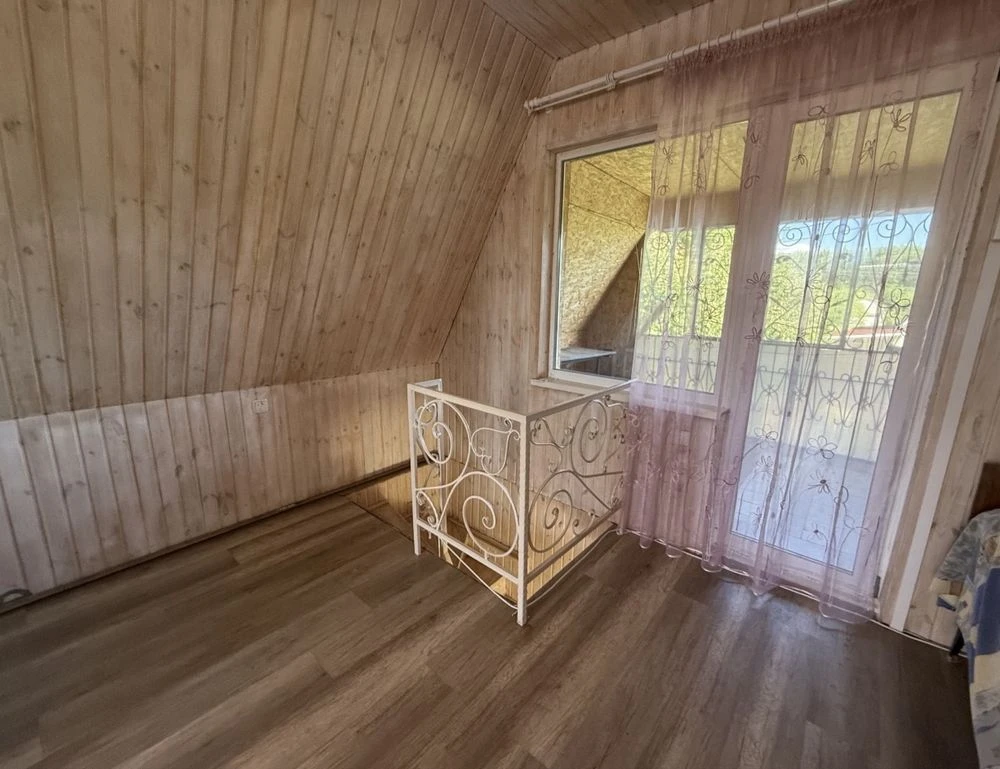 Дача з ремонтом біля річки