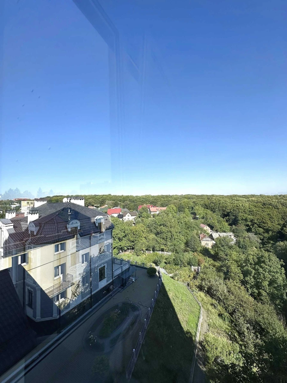 Продаж 3 кімнатної квартири 101 м² Майорівка Стешенка