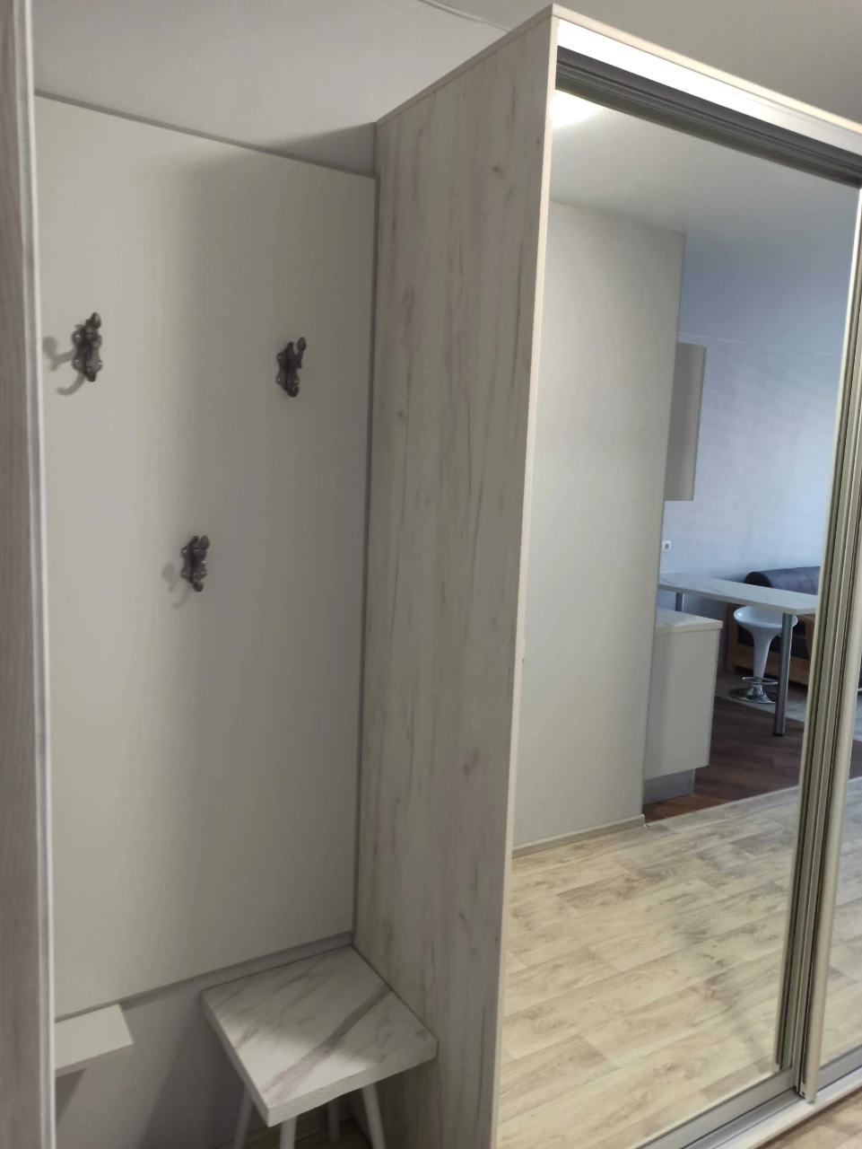 Продаж  1-кімн. кв-ри, 2 поверх, ЖК "Метрополія", м."Вирлиця
