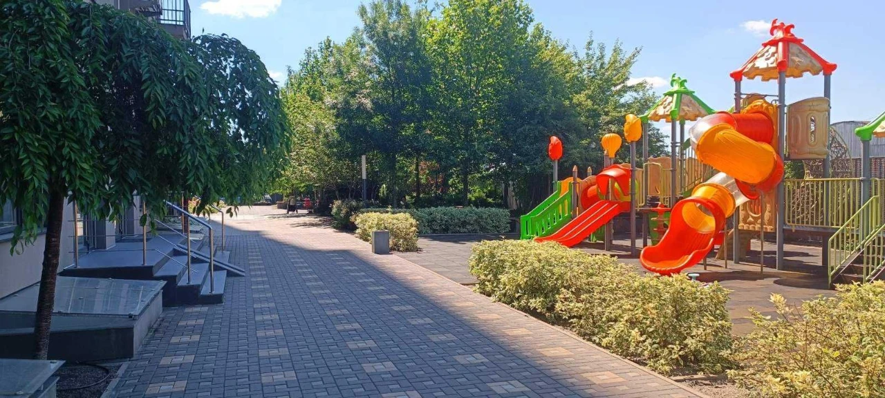 Продаж  1-кімн. кв-ри, 2 поверх, ЖК "Метрополія", м."Вирлиця