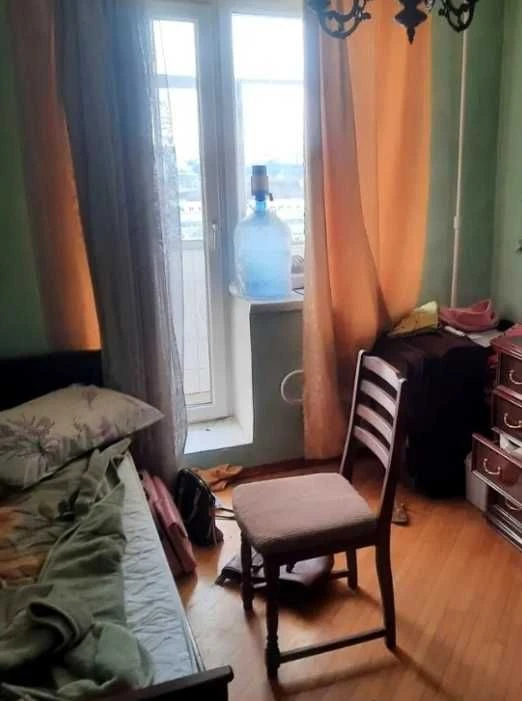 Продам 3комн.квартиру метро Защитников Украины.Героев Харько