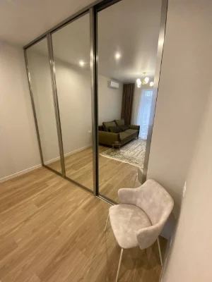 Оренда 1-кімнатної квартири 40 м², Дружби Народів бул., 21