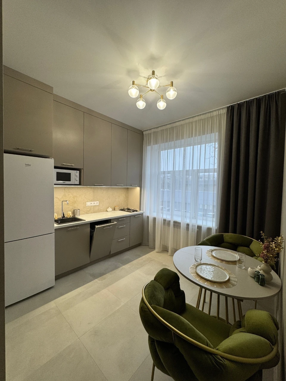 Оренда 1-кімнатної квартири 40 м², Дружби Народів бул., 21