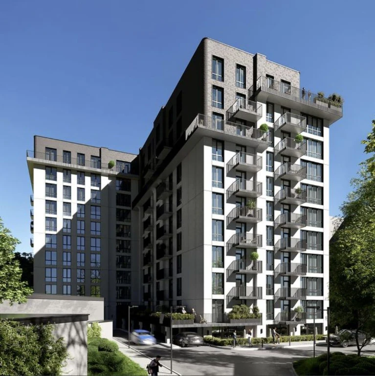 Urgent Sale: 3-Bedroom Apartment in the City Center at Pan Street