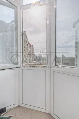 Продається Квартира ЖК Смарагдовий/Изумрудний Соломʼянка вул