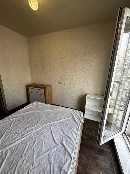Renovated apartment 20 minutes from the center - Khadzhibeysky