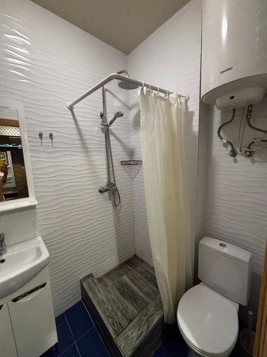 Renovated apartment 20 minutes from the center - Khadzhibeysky
