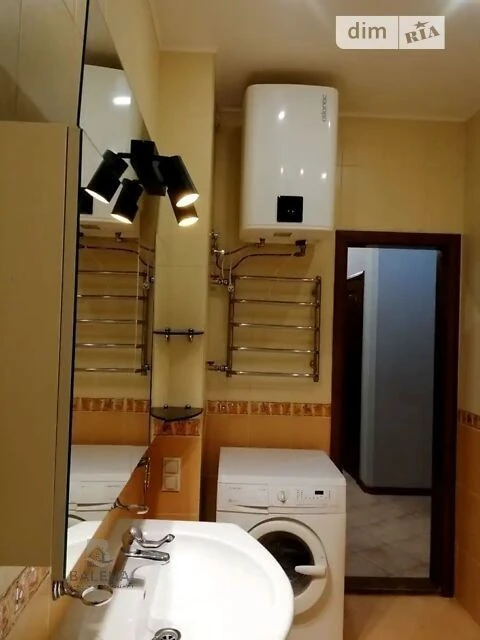 Long-term rental of a 2-bedroom apartment on Volodymyr Iasiuk Avenue
