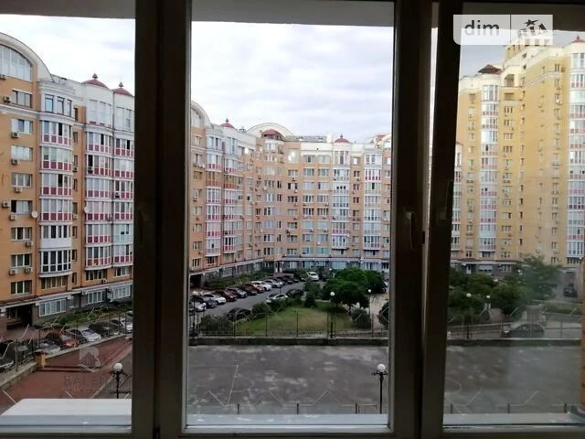 Long-term rental of a 2-bedroom apartment on Volodymyr Iasiuk Avenue