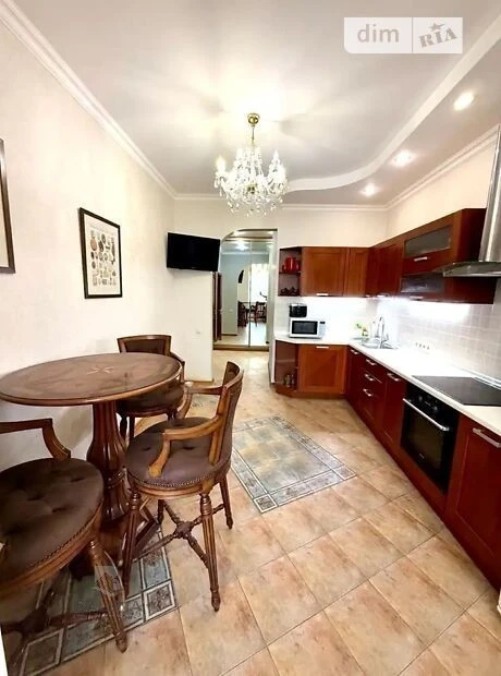 Long-term rental of a 2-bedroom apartment on Volodymyr Iasiuk Avenue