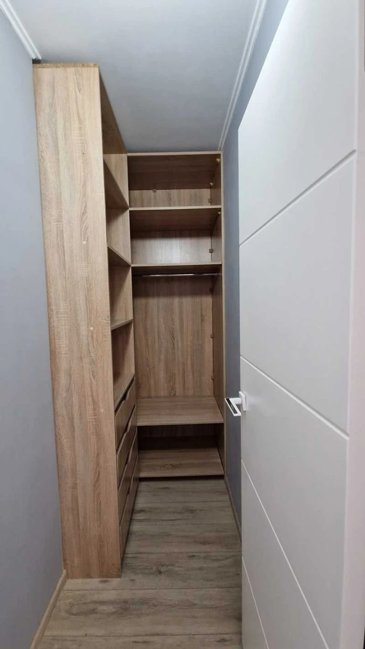 Продаж сучасної квартири на Позняках