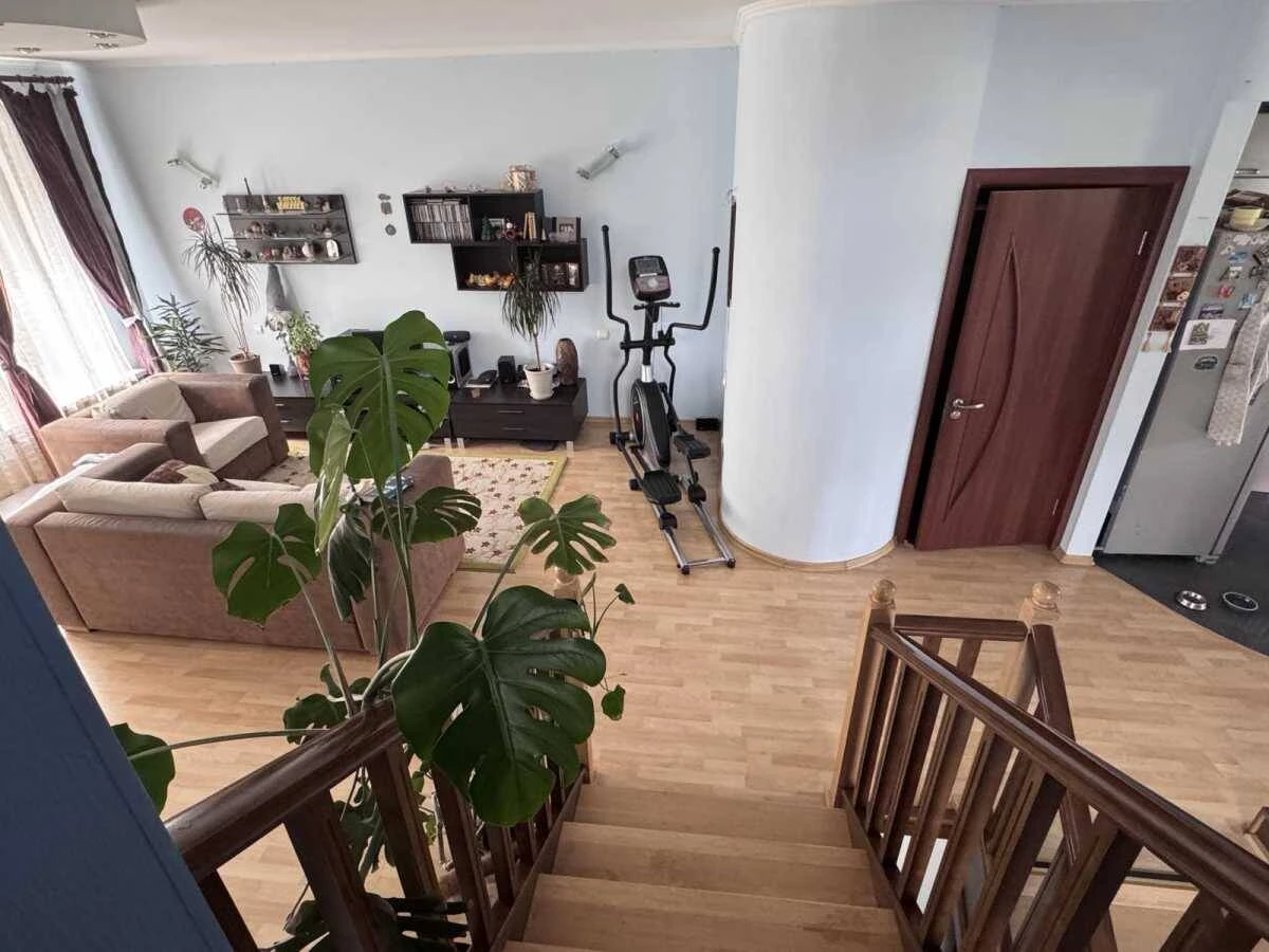 For Sale - 4-bedroom Townhouse, Kyiv, Darnytskyi, Petro Prokopovych Street