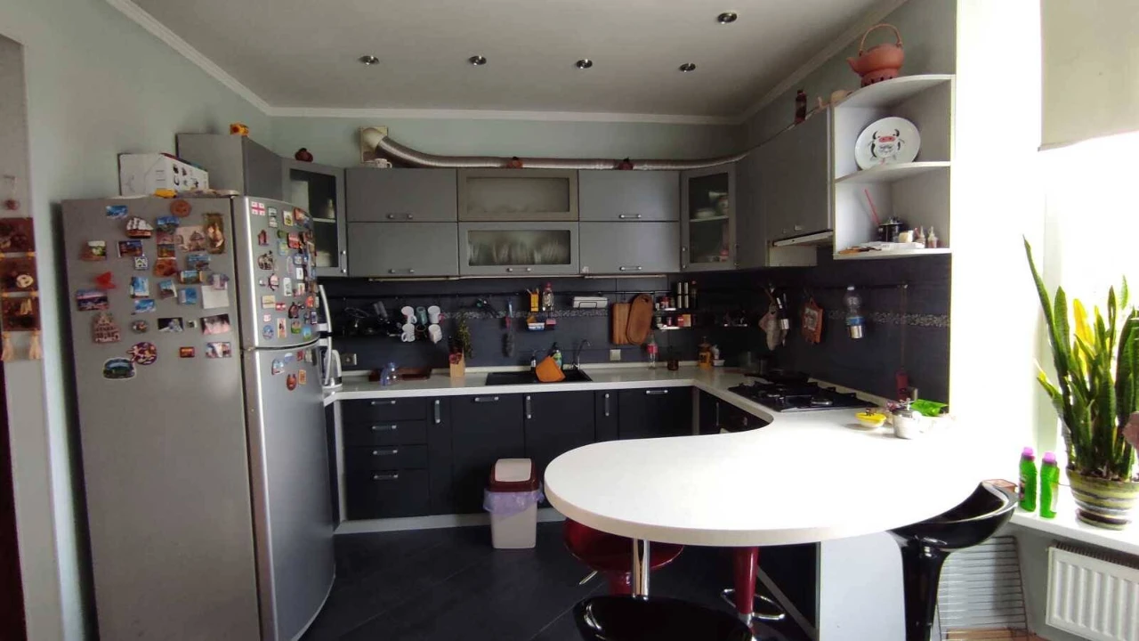For Sale - 4-bedroom Townhouse, Kyiv, Darnytskyi, Petro Prokopovych Street