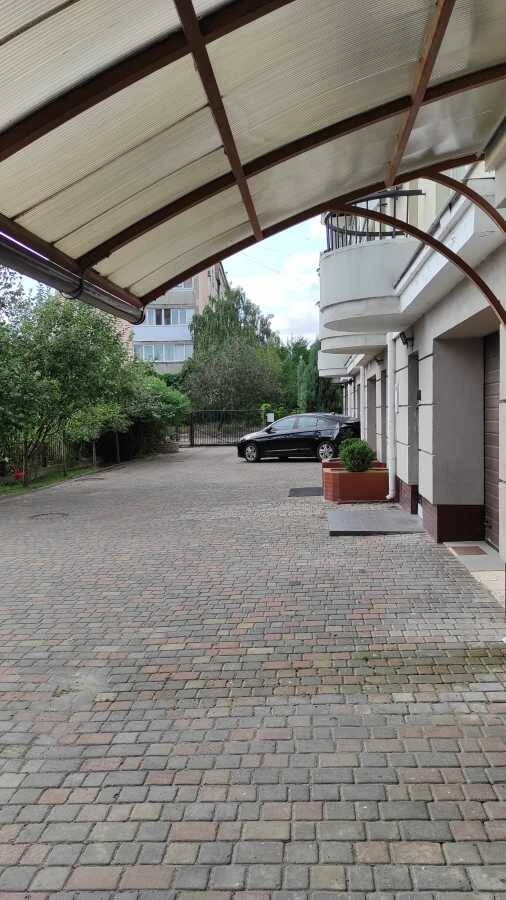 For Sale - 4-bedroom Townhouse, Kyiv, Darnytskyi, Petro Prokopovych Street