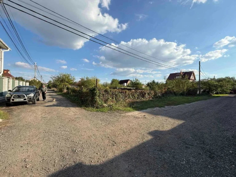 Osokor. Land sale of 6 acres on вул. Abrikosova. 6 km from