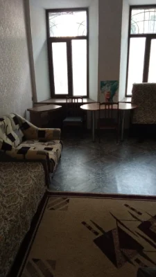 Продам  трёхкомнатную квартиру. Хозяин