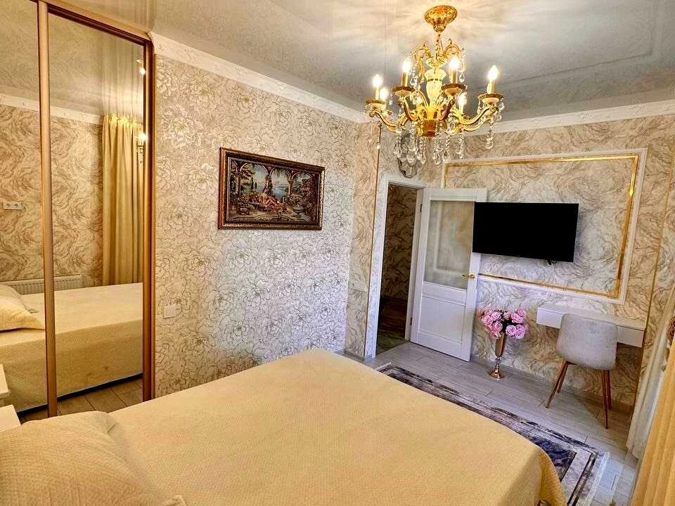 Apartment. Odesa, Genues'ka st.