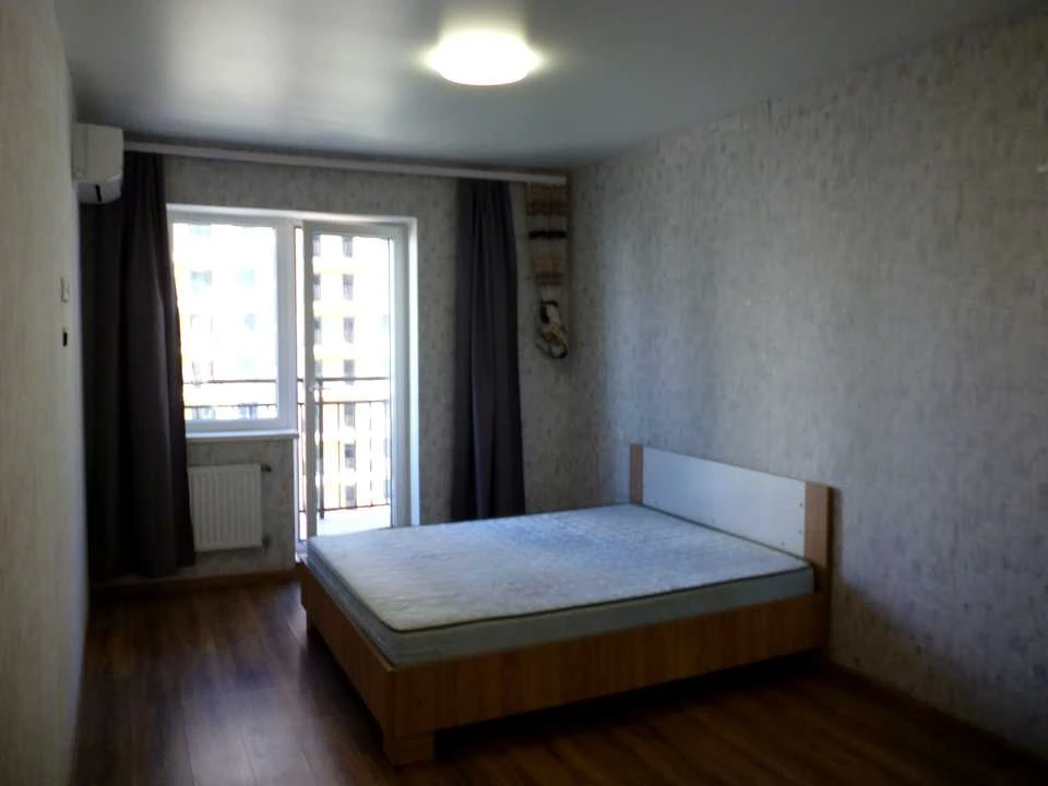 Apartment. Pearl Street, Odessa