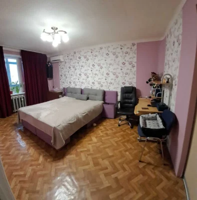 Cozy 1-bedroom apartment with improved layout for sale