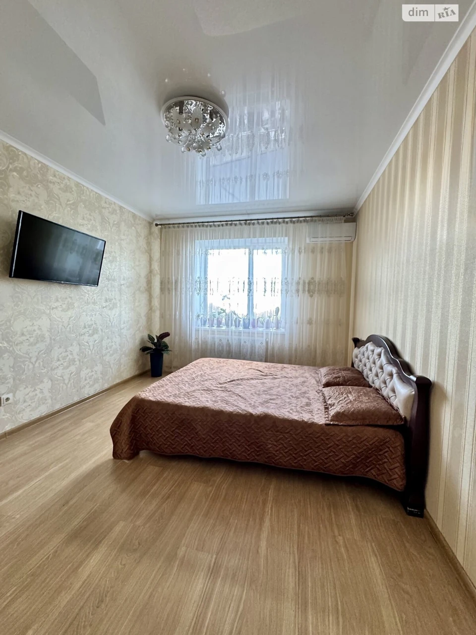 Sale of Apartment, Military Town
