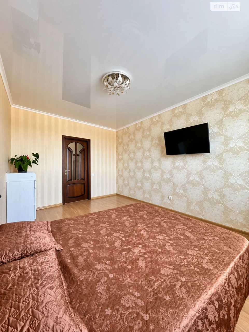 Sale of Apartment, Military Town