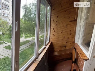 Продаж 2к квартири 53 кв. м на просп. Гонгадзе Георгія 32Б •