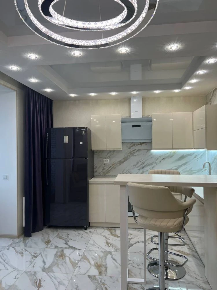 Sale of a modern apartment in the "Radzhyzny" residential complex