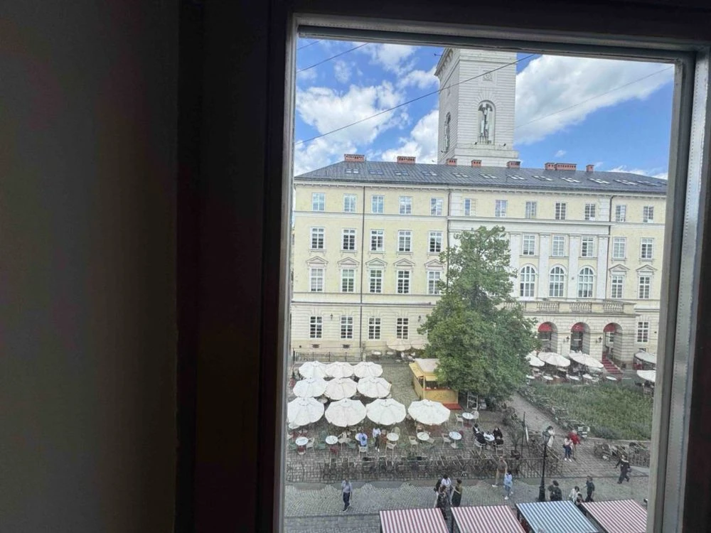 Apartment for Sale in Lviv, Opposite the Town Hall