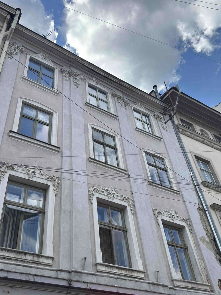 Apartment for Sale in Lviv, Opposite the Town Hall