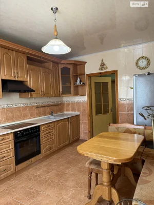 Продаж Квартира Троєщина