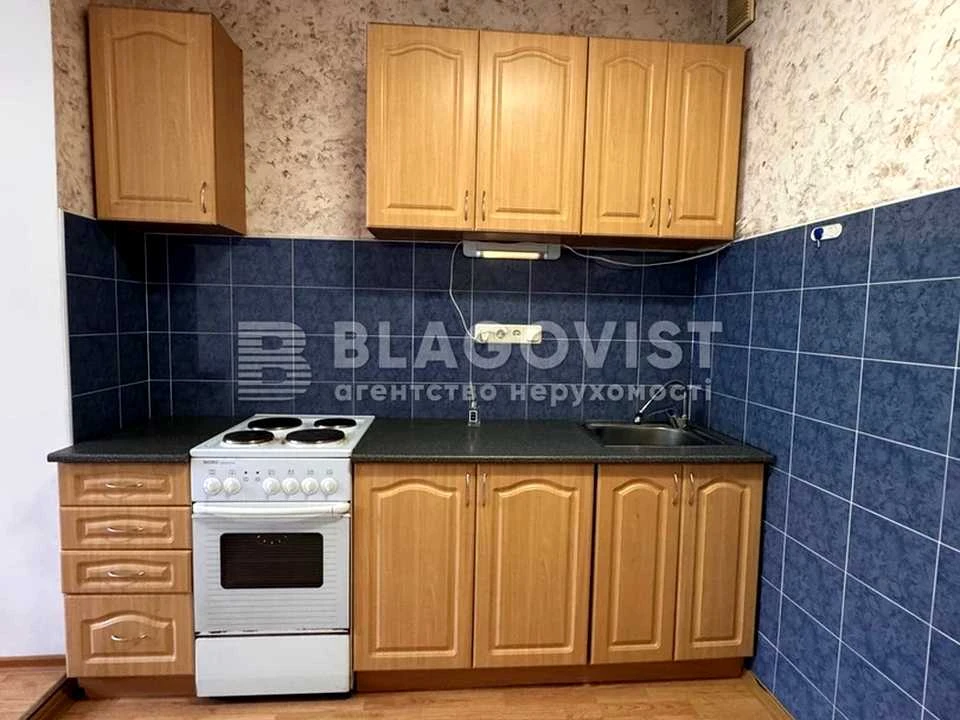 Квартира. Киев, улица Лукьяновская.