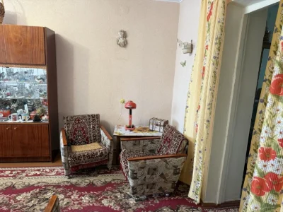 Sale of a 3-room apartment on Bohoyavlensky Avenue, 4th floor