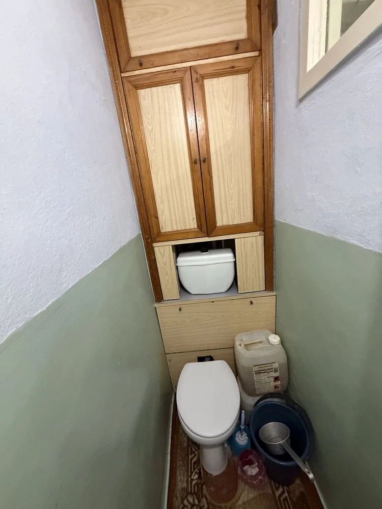 Sale of a 3-room apartment on Bohoyavlensky Avenue, 4th floor