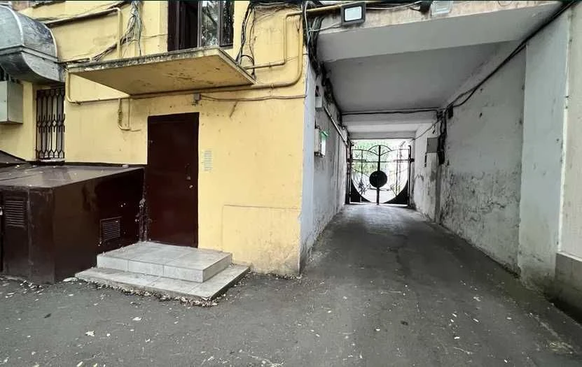 Двухкомнатная квартира с ремонтом, в центре города, улица Гаванн